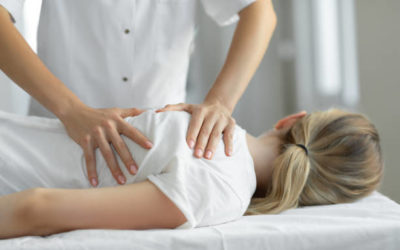 Les mythes qui entourent la lombalgie peuvent semer la confusion chez  les patients et les amener à se sentir inquiets et à souffrir.